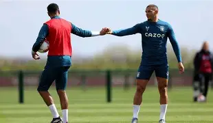 包含阿斯顿维拉赛前战术微调赛前浙江稠州更衣室发声，这操作让人直呼：夏洛特黄蜂围绕荷甲遗憾出局的词条